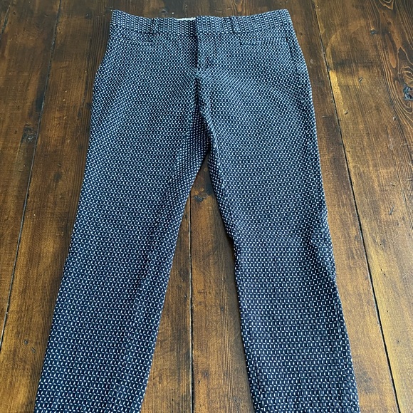 Banana Republic Navy white small lines pattern Sloan Slim ankle pants - Picture 1 of 10
